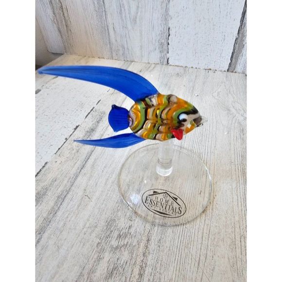 Tropical fish glass display home essentials to court underwater - Picture 1 of 5